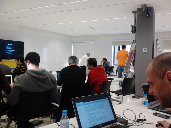 Primera iteración a tope /images/crgd2013/Bbb9S5vIAAA8GMq.jpg