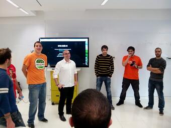 Algunos de los organizadores /images/crgd2013/Bbb9uZPIgAAk0QR.jpg