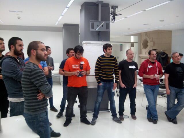 Atentos /images/crgd2013/BbdaZJ8IYAAhNGQ.jpg